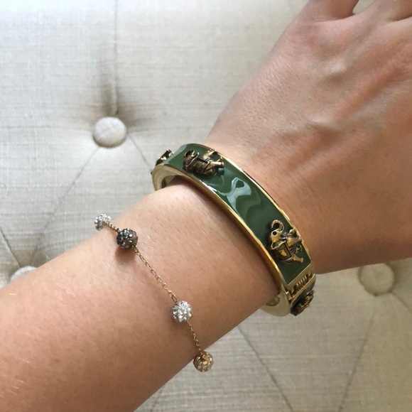 Jewelry - Green elephant bangle